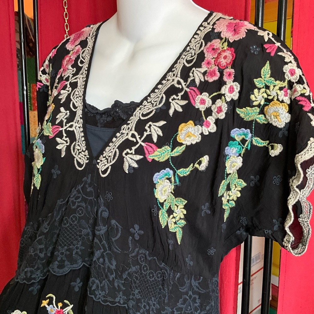 NWT$480 Johnny Was Ezra Embroidered Dress Slip - Picture 5 of 14